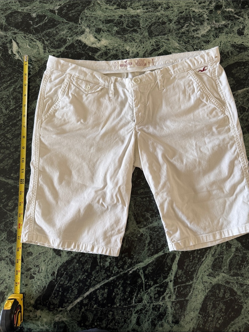 Hollister Women's White Cotton Bermuda Shorts size 7 low rise vintage